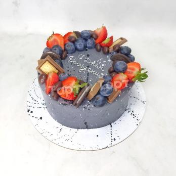 Торт №1664 - Ягоды, шоколадки и надпись