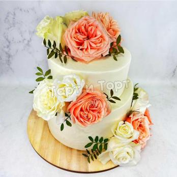 Торт с розами на свадьбу
