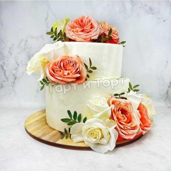 Торт с розами на свадьбу