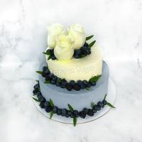Торт на свадьбу с розами